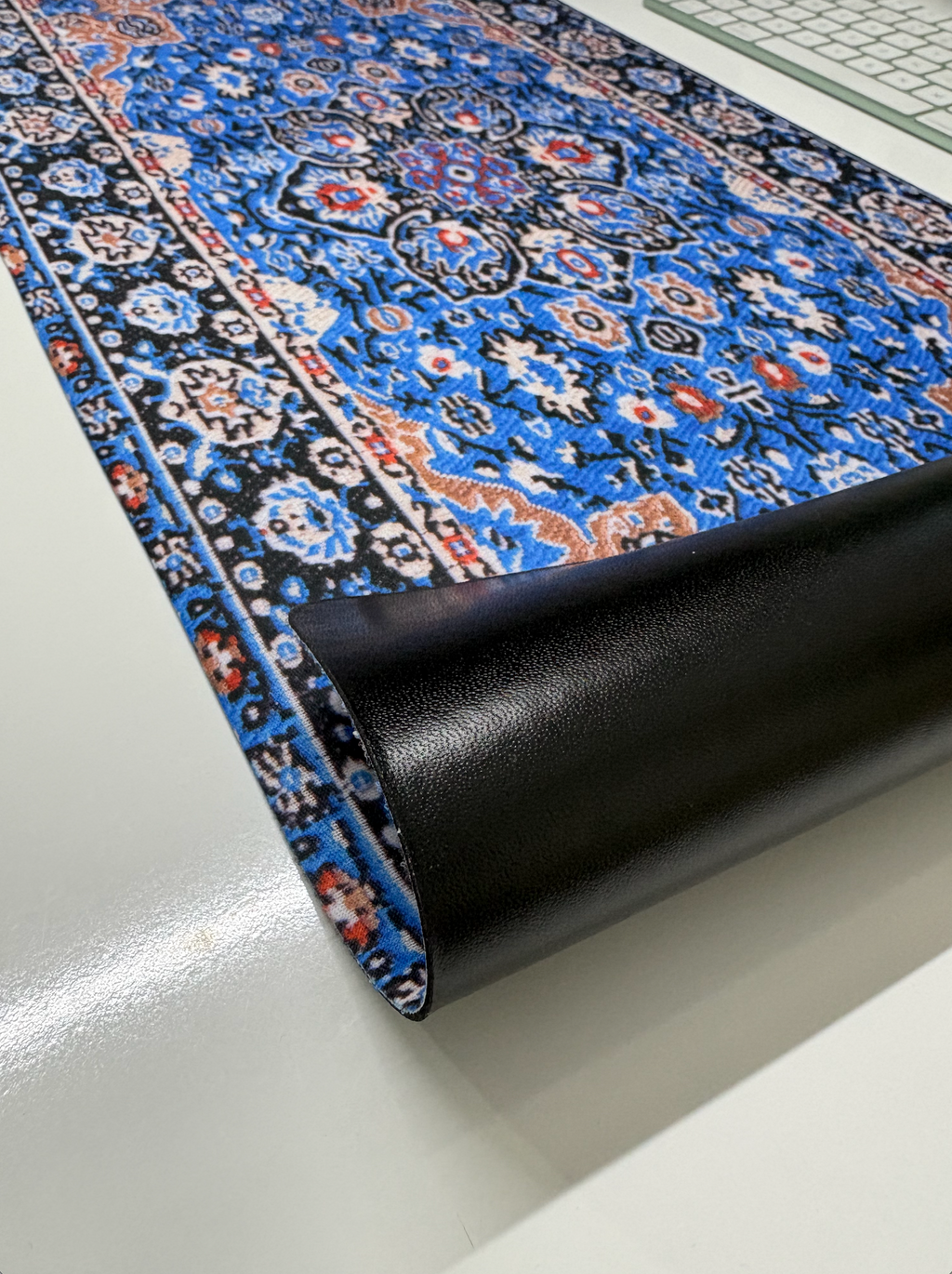 Mouse Pad, 30x70 cm, Mavi Halı Desen Baskılı, Kaymaz Taban, Bilek Destekli, Dikişsiz Kenar, Ergonomik, Ofis ve Oyuncular için (Mavi)
